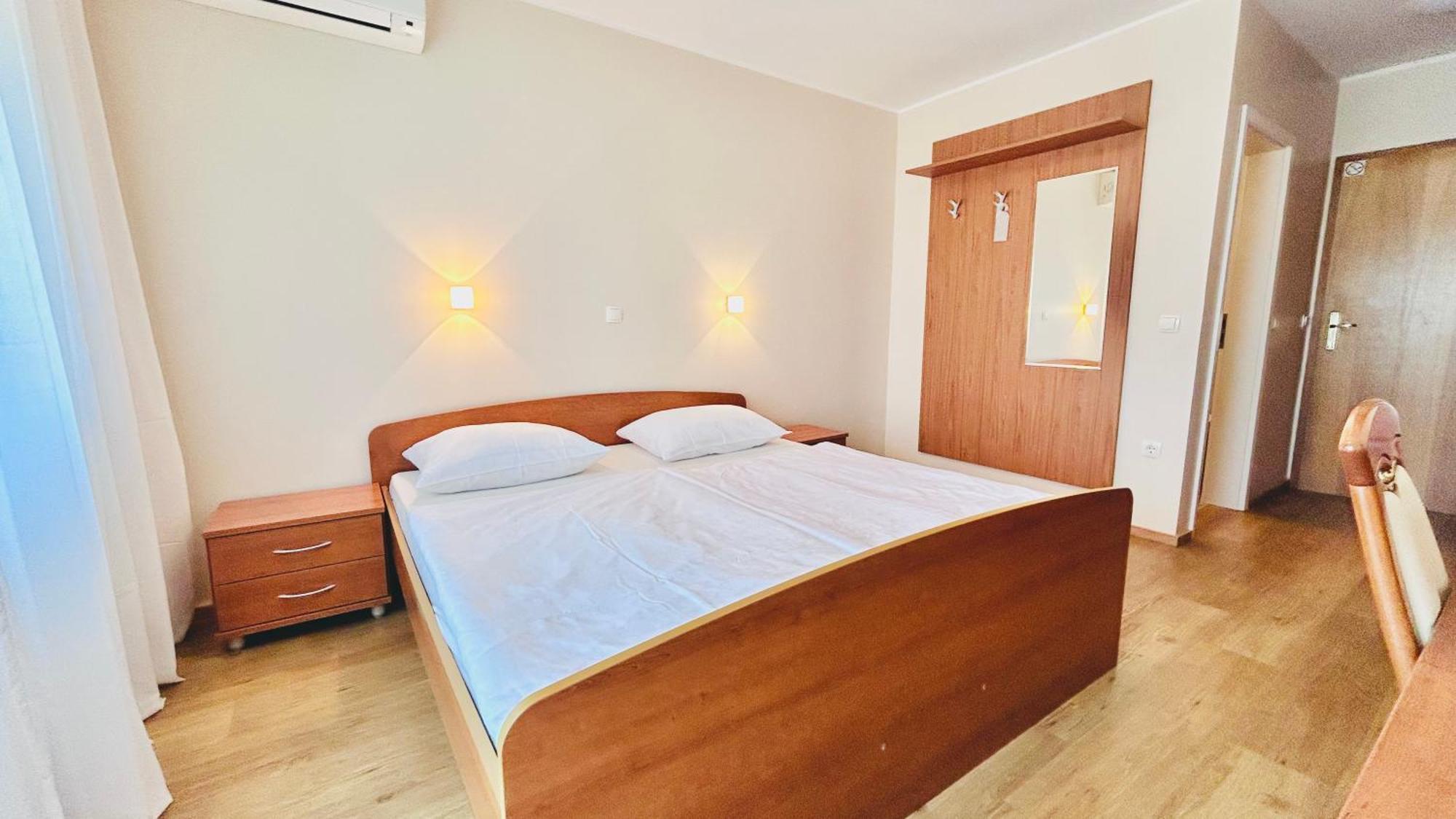 Stara Lipa Tasner Free Kitchen&Garage&Parking-Self Check In Hotel Maribor Room photo