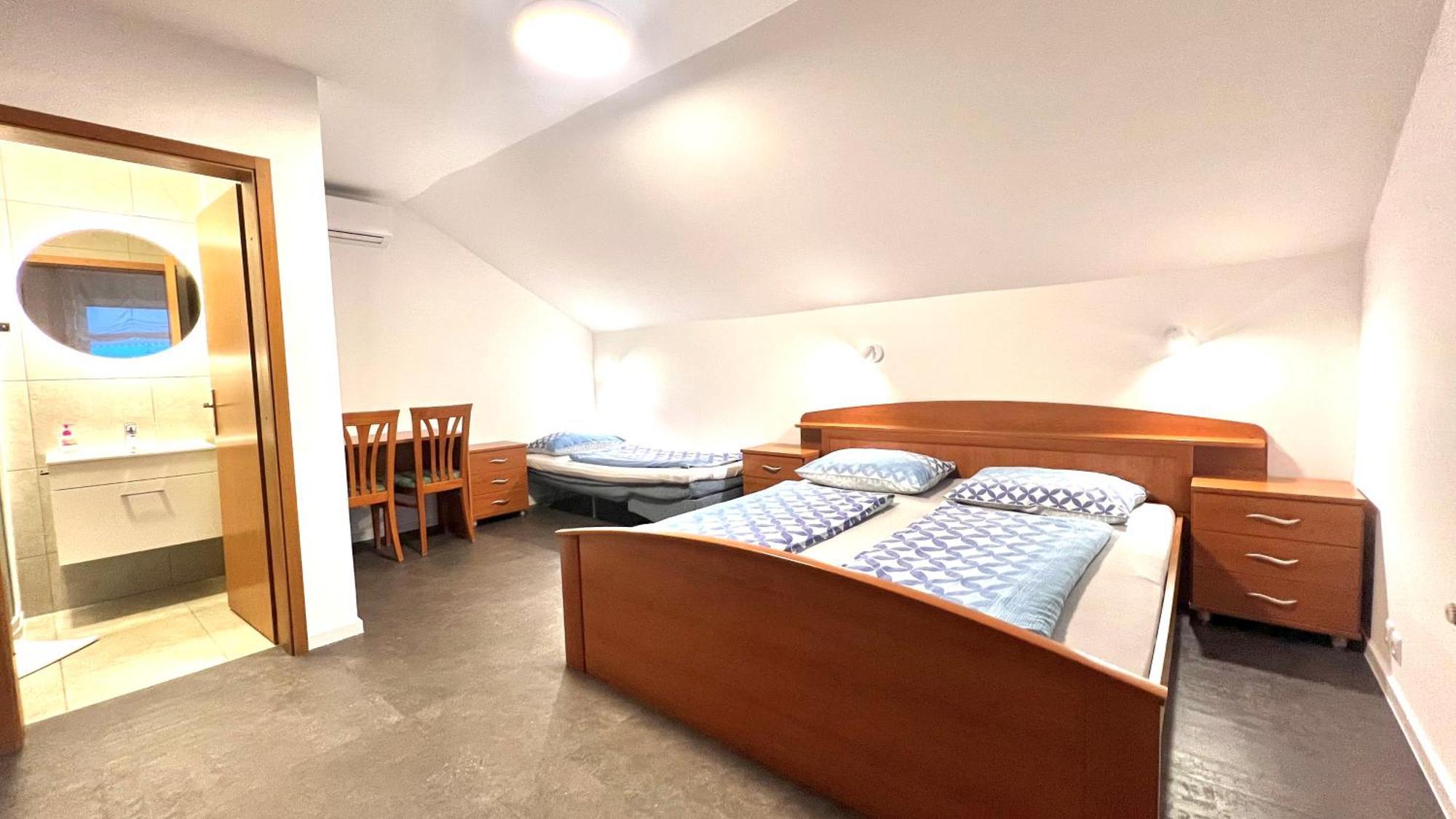 Stara Lipa Tasner Free Kitchen&Garage&Parking-Self Check In Hotel Maribor Room photo